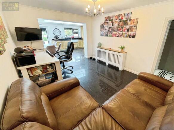 Northdown Road, Hornchurch, RM11 photo 4