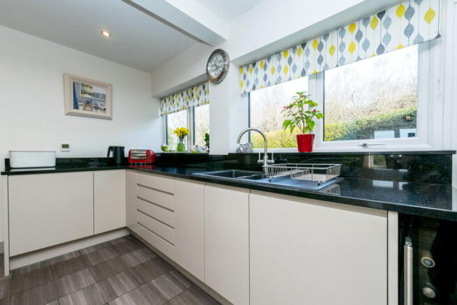 3 bed Detached for sale Image 8