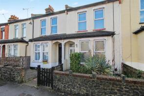 158, Central Avenue, Southend-on-sea SS2 4DZ