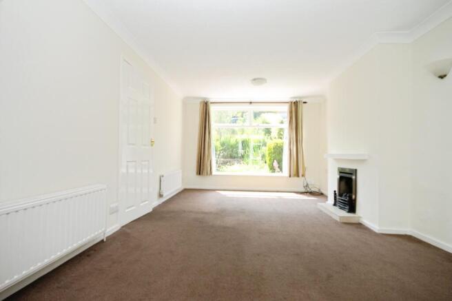 3 bed Semi-Detached for sale Image 6