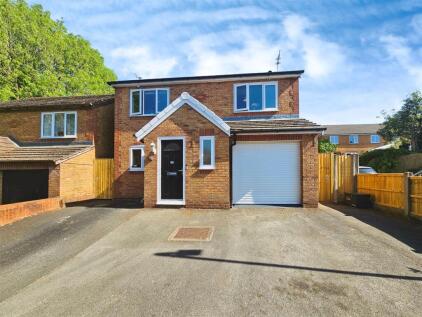 Bluebell Close, Biddulph, Staffordshire Moorlands