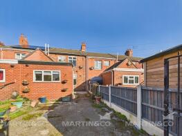 130, South Street, Highfields, Doncaster DN6 7JJ