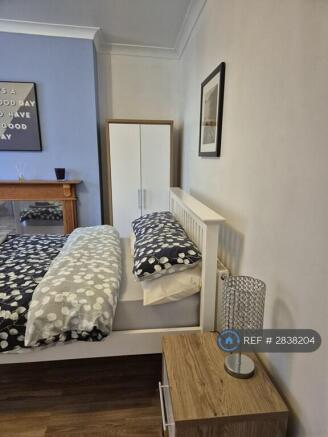 1 bed Flat Share to rent Image 9