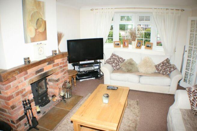 Lounge/Dining Room