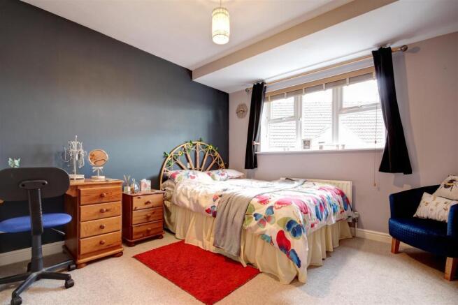 017 master bedroom.jpg
