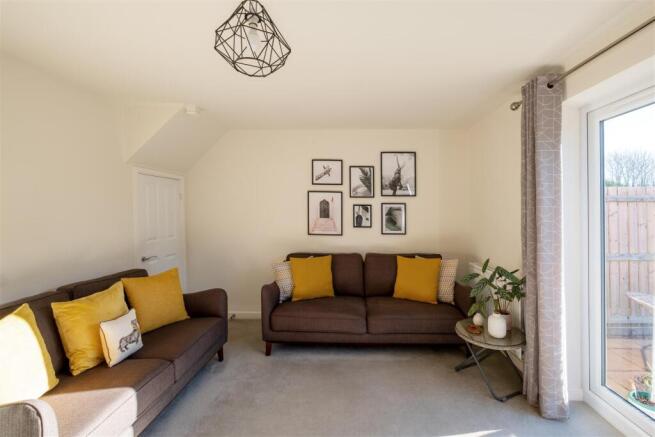10 Kirkburn Drive HE-48.jpg