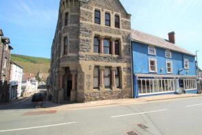 4 Flat 4, Barclay House, Church Street, Knighton LD7 1AG