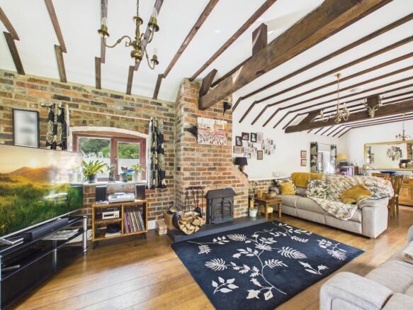 Lounge/Dining Room