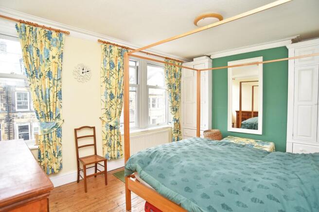 4 bed Terraced for sale Image 7
