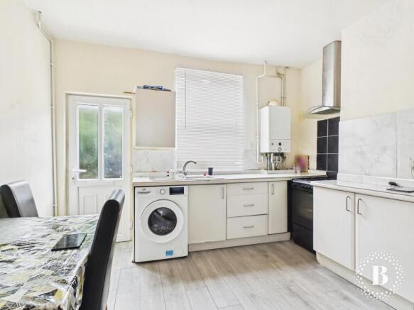 3 bed Terraced for sale Image 4