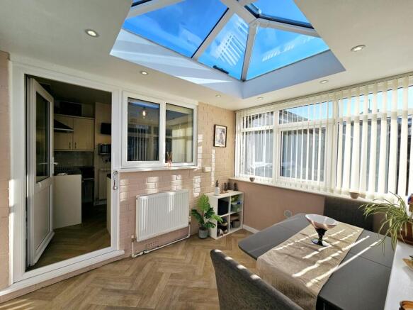 2 bed Semi-Detached Bungalow for sale Image 8