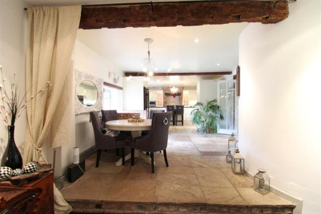 Dining Area.jpg