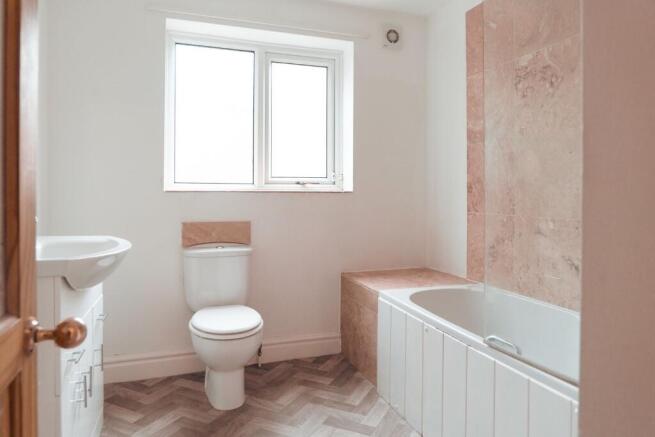 2 bed Terraced for sale Image 10
