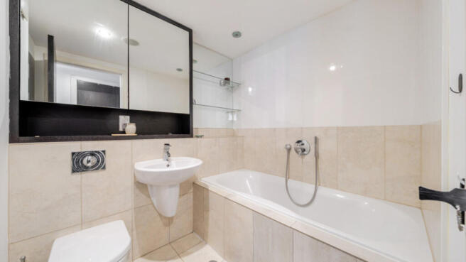2 bed Flat for sale Image 10