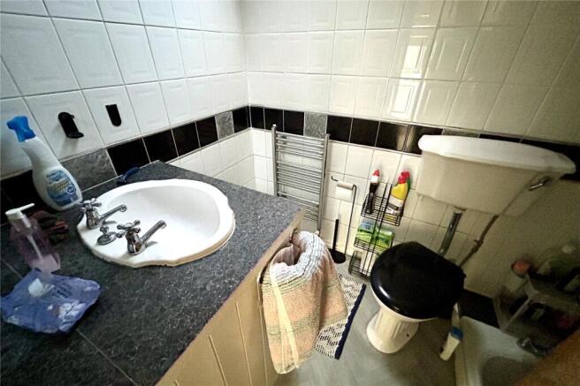 2 bed Terraced for sale Image 6