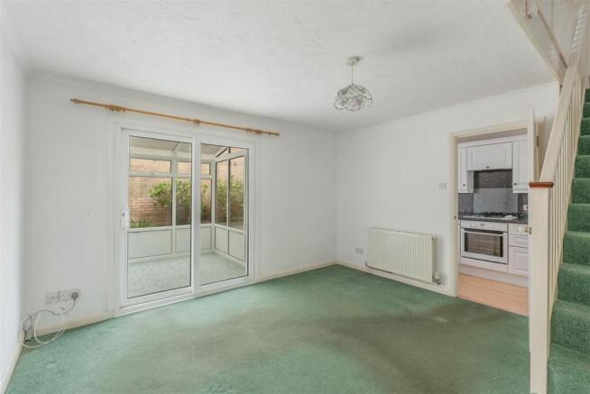 47 Rosedale Avenue, Banbury-2.jpg