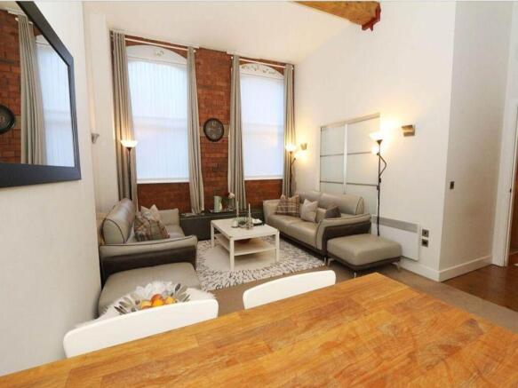 Living Room (2)