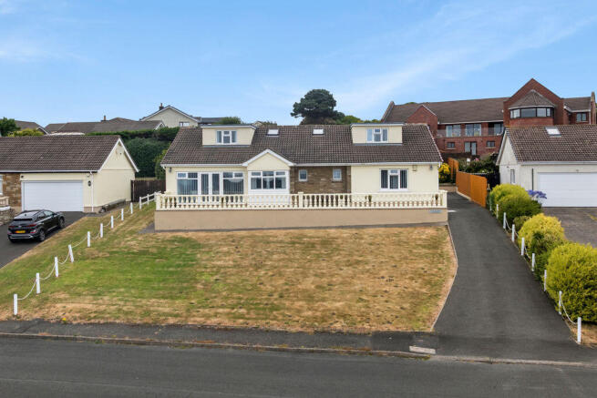 Cranford, 11a Howe Road