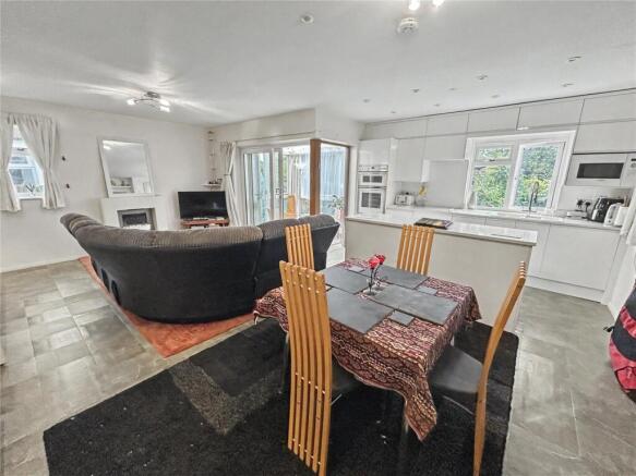 Sitting/Dining Room