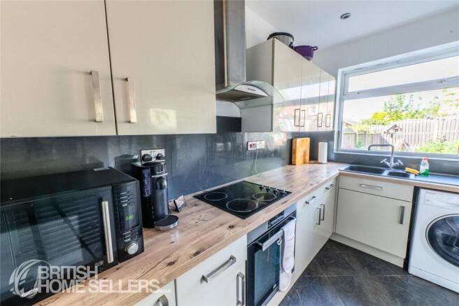 2 bed Terraced for sale Image 5