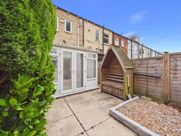 2 bed Terraced for sale Image 7