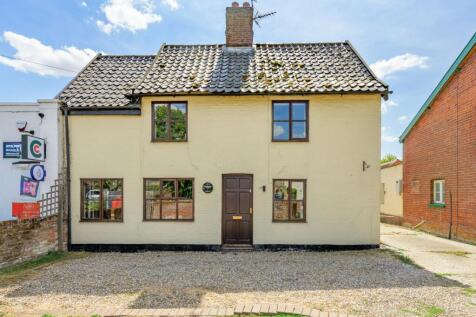 The Street, Pulham St. Mary
