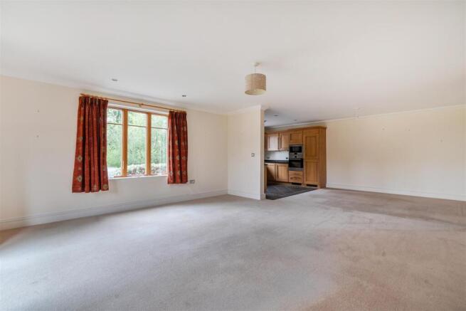 Dunwood Court, Sherfield English, Romsey, Hampshire photo 4