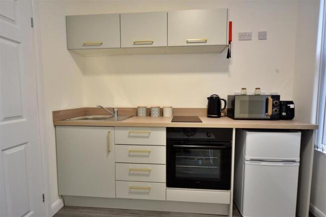 1 bed Apartment to rent Image 4