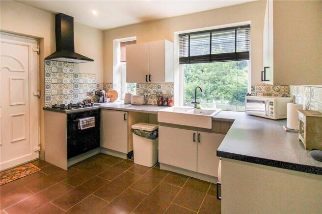 2 bed Bungalow for sale Image 8