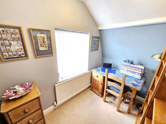 3 bed Semi-Detached for sale Image 12
