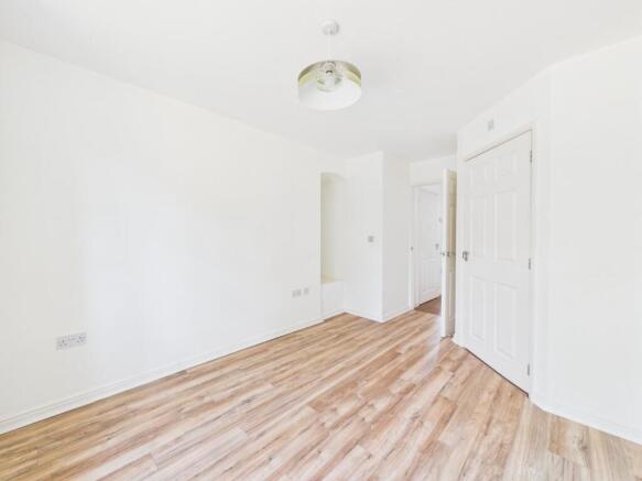 2 bed Apartment for sale Image 9