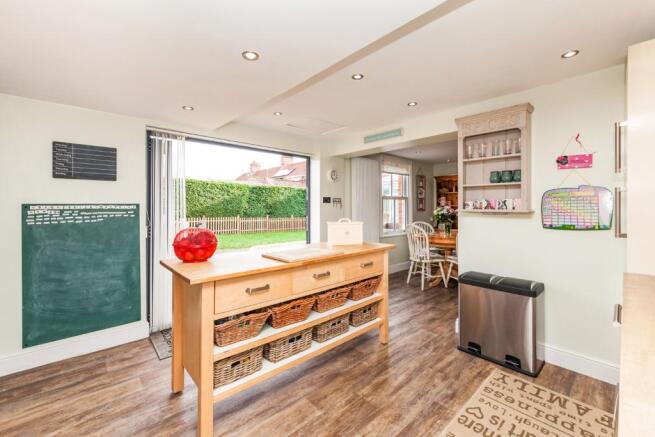 Kitchen/Breakfast Ro