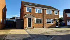 75, Springvale, Sittingbourne ME9 8RX