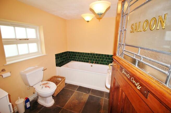 Photo 10