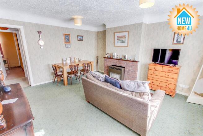 LOUNGE: