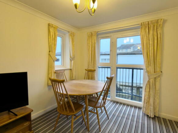 8, Olde Market Court, Wadebridge PL27 photo 4