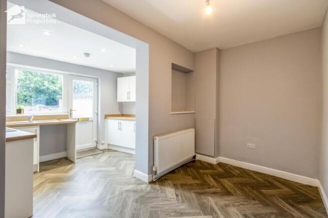 2 bed Terraced for sale Image 6