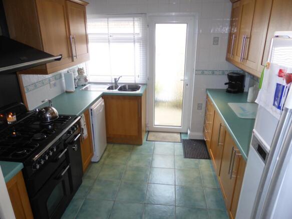 KITCHEN
