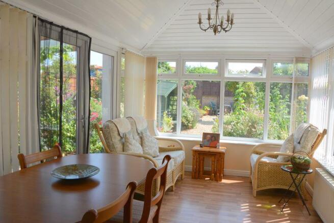 Dining/Sitting...