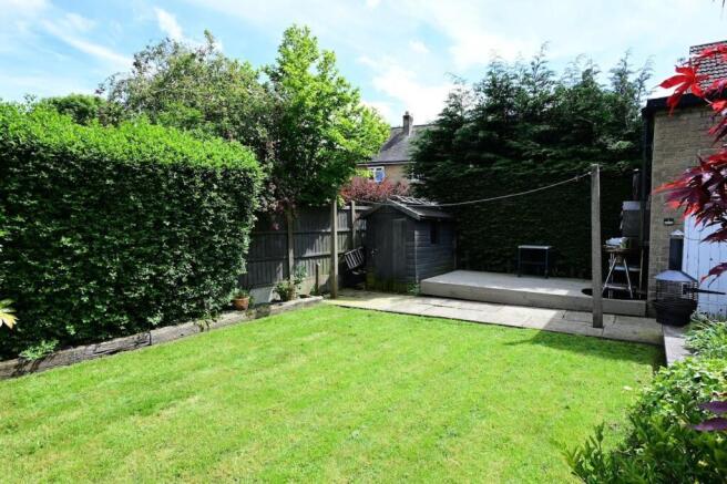 Garden - lawn and decking.JPG