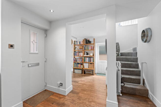 3 bed Detached for sale Image 10