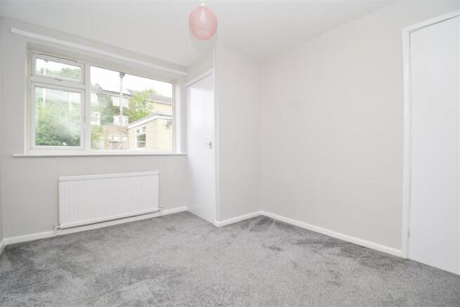 3 bed Detached to rent Image 5