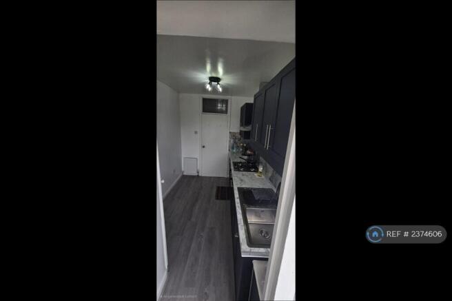 Kitchen Pic3