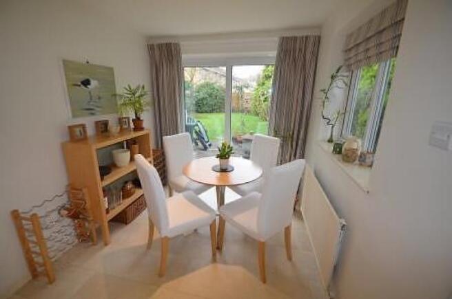 breakfast room
