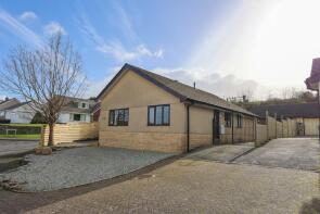 5, Oak Tree Close, Holmbush, St. Austell PL25 3BL
