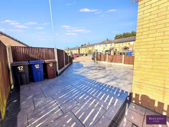 2 bed Detached for sale Image 11