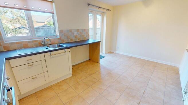 Huxterwell Drive, Balby, DN4 photo 4