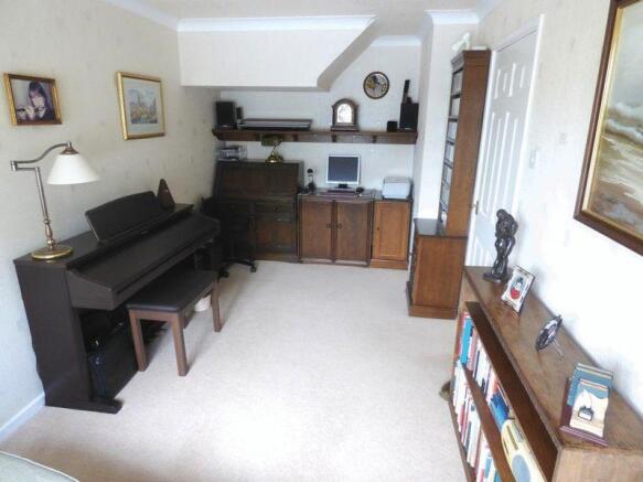Photo 6