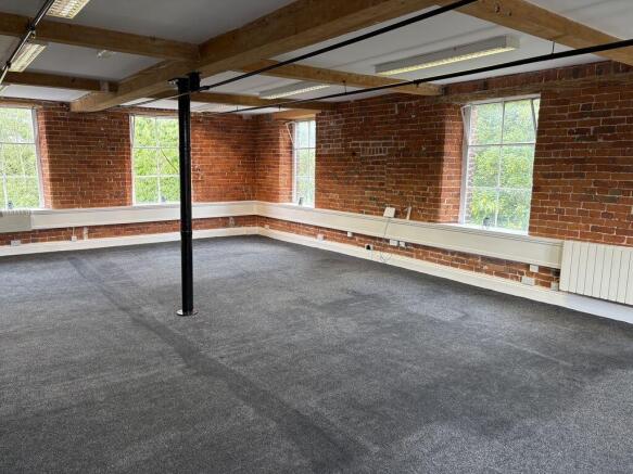 OFFICE SUITE 7a