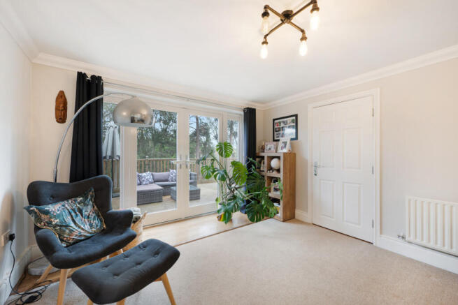 4 bed Detached for sale Image 11